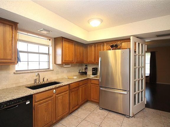 4th image of 4319 Willow Bend Dr