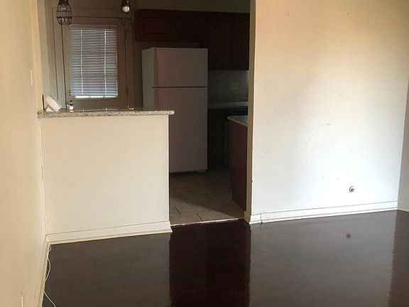 2nd image of 515 Sumner Dr