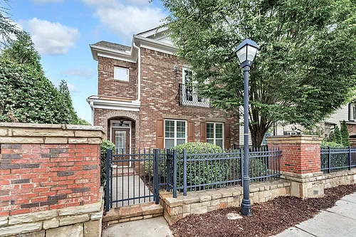 7490 Flintlock Way Photo 1