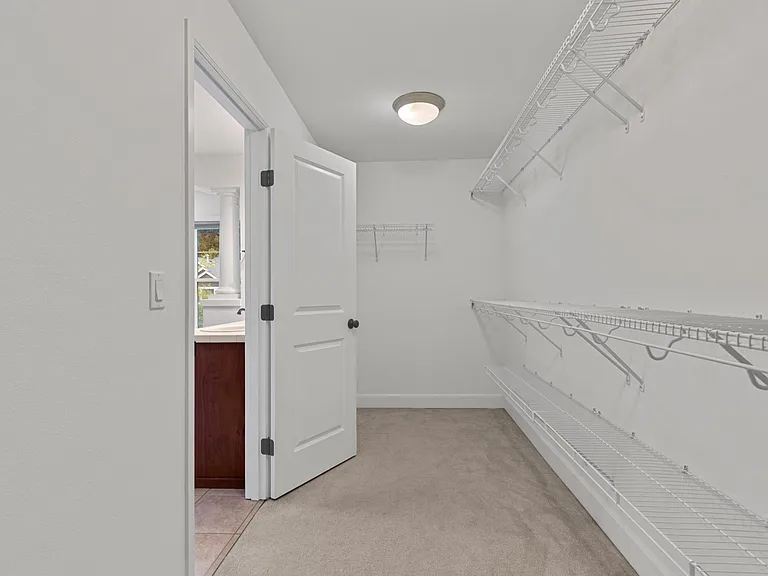 8835 237th Pl NE — Photo 26