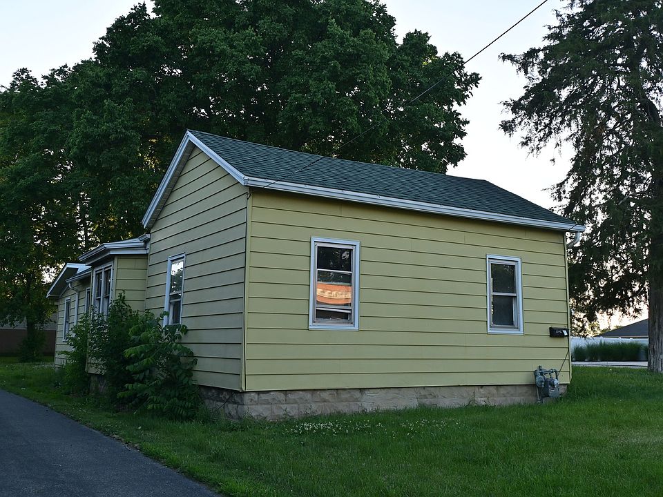 1st image of 1346 N Division St