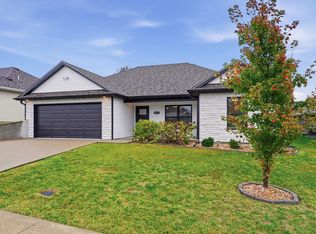 5517 Geyser Blvd, Columbia, MO 65202
