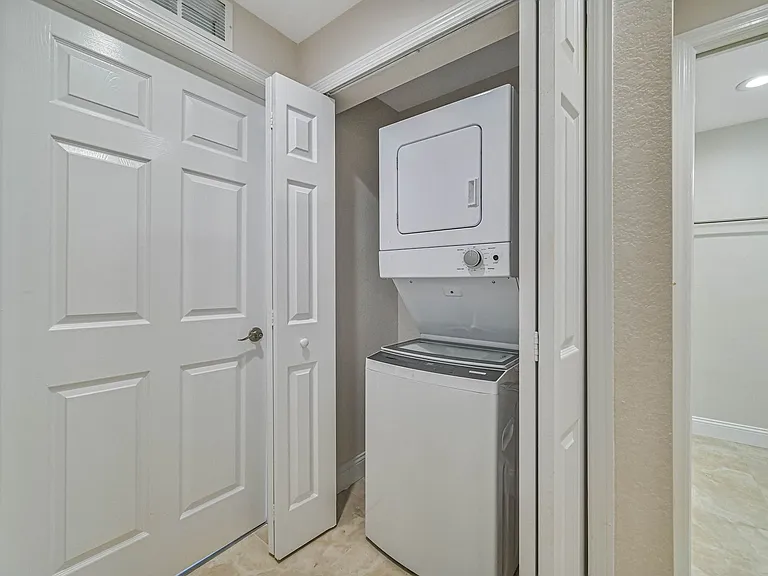 8555 Bernwood Cove Loop #110 — Photo 12