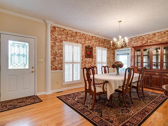 5th image of 215 Lankford Ln