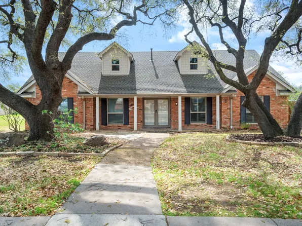 2424 Heather Hill Ln, Plano, TX 75075