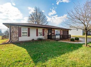 22 E Holden Rd, Columbia City, IN 46725