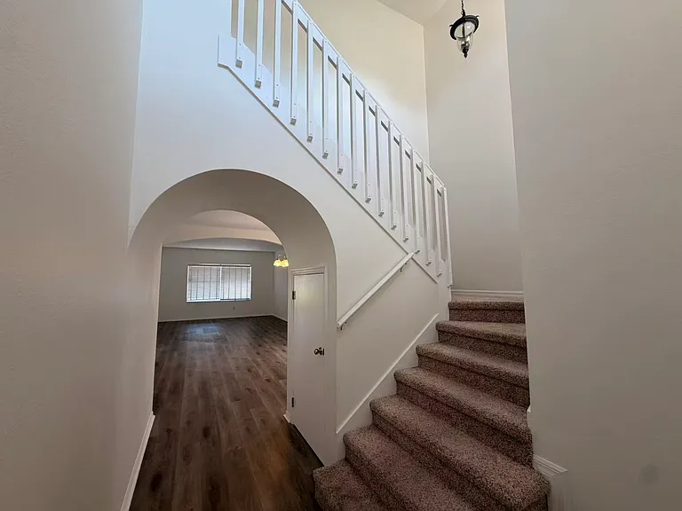 14745 Hartford Run Dr — Photo 4