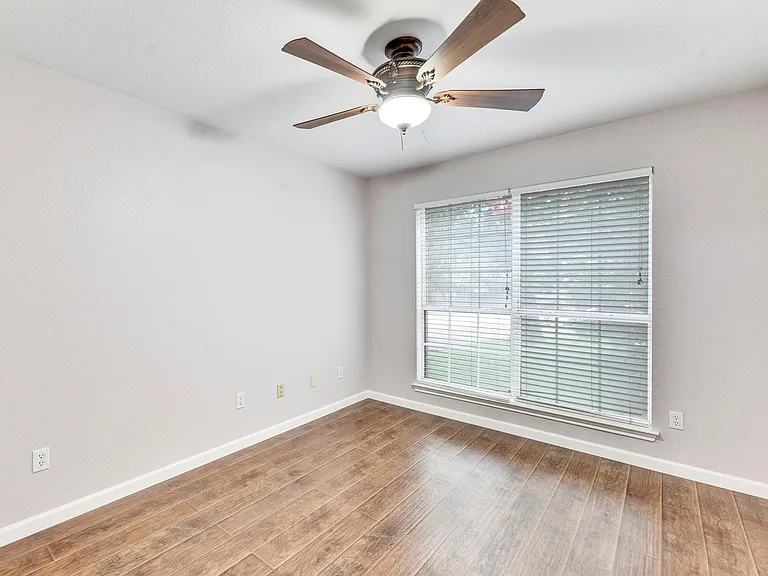 6412 Convict Hill Rd — Photo 19