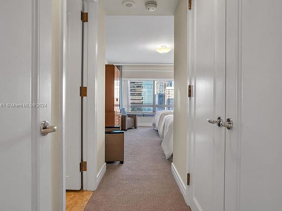 4th image of 1435 Brickell Ave #3612