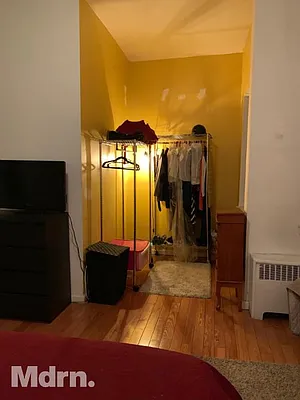 Rented by Mdrn Residential | media 14