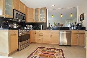 5th image of 1136 Dorchester Ln