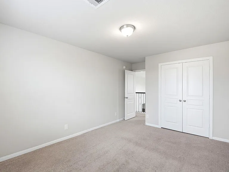 16203 Centennial Light Dr — Photo 32