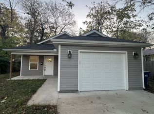 13 S Roane St, Webb City, MO 64870