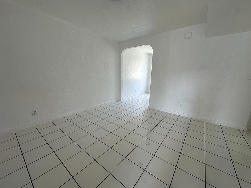 1st image of 34 SE 3rd Ave #E