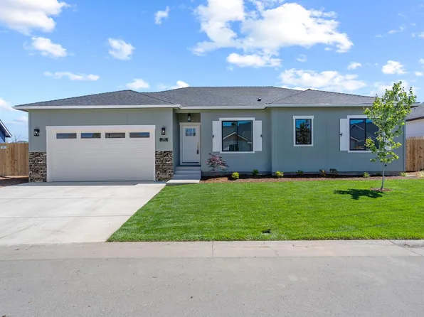 280 Saint Ives Dr, Talent, OR 97540