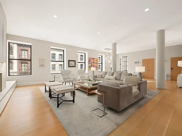 45 Warren St APT 4, New York, NY 10007