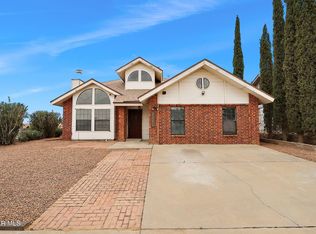 4660 Loma Escondida Dr, El Paso, TX 79934