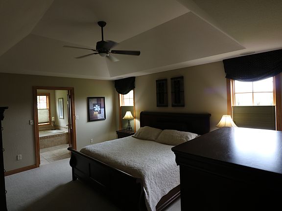 Master bedroom 16x13