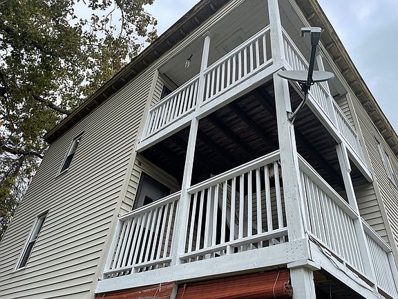 3rd image of 175 Grattan St