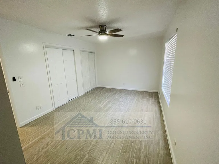 Ocean House - 360 Fiesta Ave Jupiter, FL 33469 — Photo 16