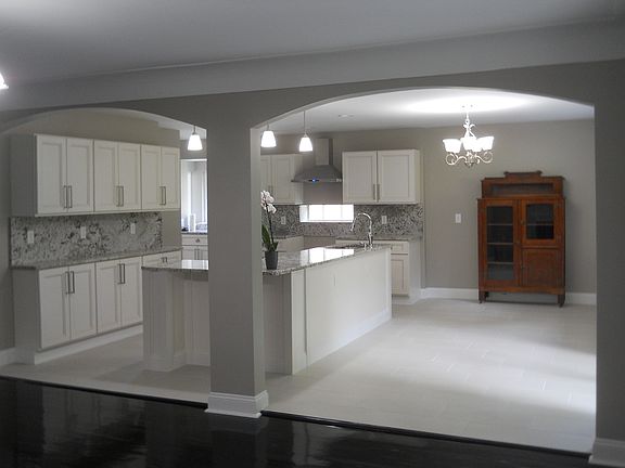 5th image of 27925 Whitcomb St