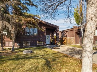 423 Russell Rd, Saskatoon, SK S7K7A8