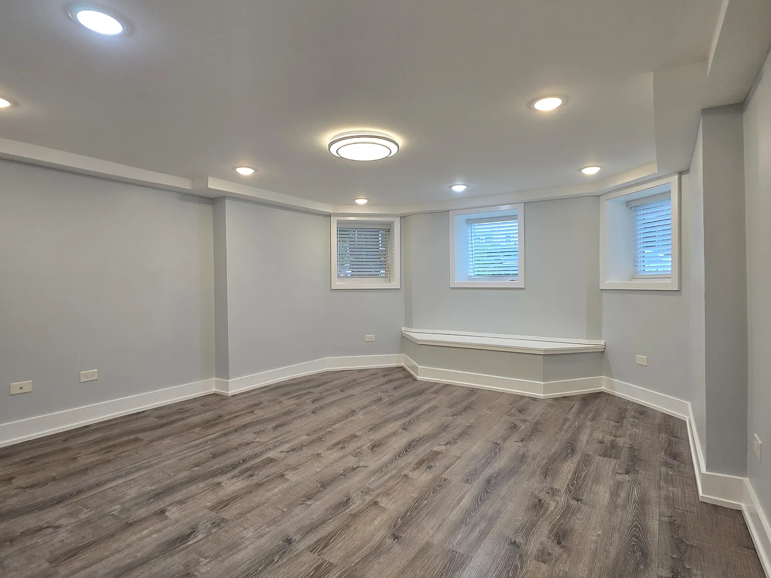 3 bed, 1500 sqft, $2,200 — Photo 2