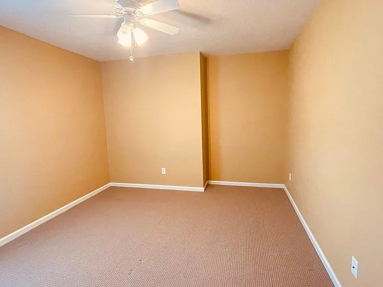 1829 SW Hickock Ter — Photo 21