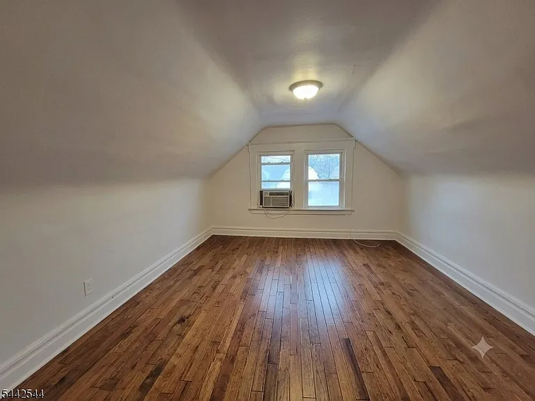 18 Olive St #3 — Photo 14