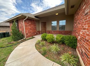 416 Josephine Ct, Yukon, OK 73099