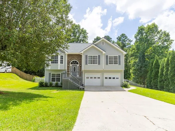 3880 Byrnwycke Dr, Buford, GA 30519