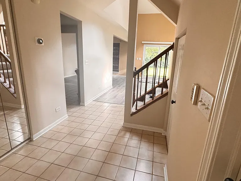224 Steeplechase Ct — Photo 8