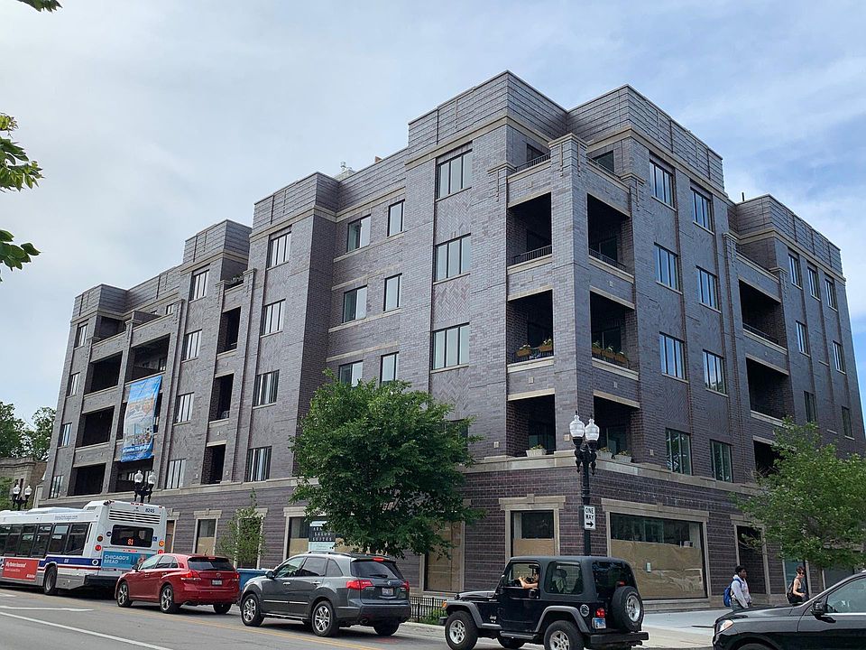1st image of 2242 W Lawrence Ave #301