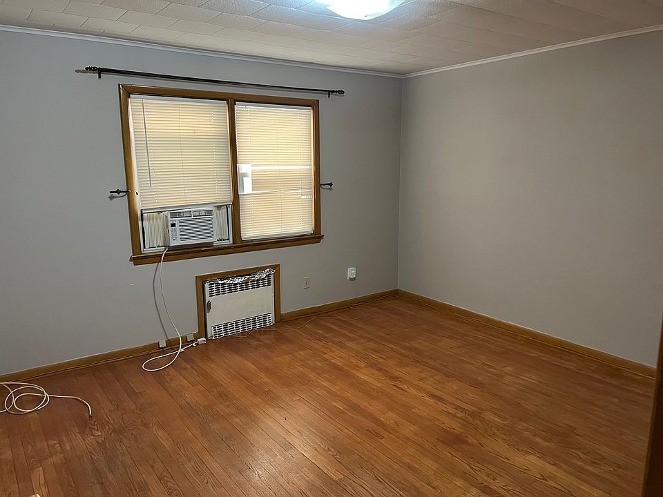 2nd image of 421 Hamilton St Floor 1
