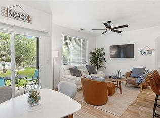 512 Palmer Dr, Lago Vista, TX 78645