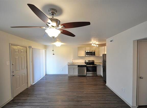 2nd image of 2015 Bennett Ave APT 214