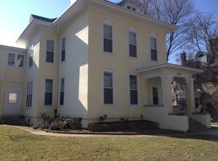 315 E Chestnut St APT A, Bloomington, IL