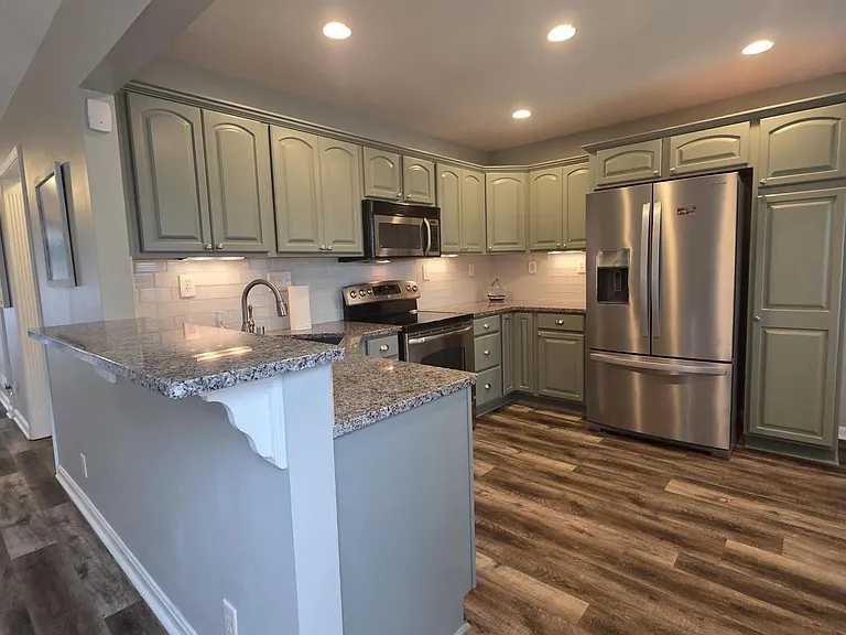 1704 Anchorage Ct — Photo 5