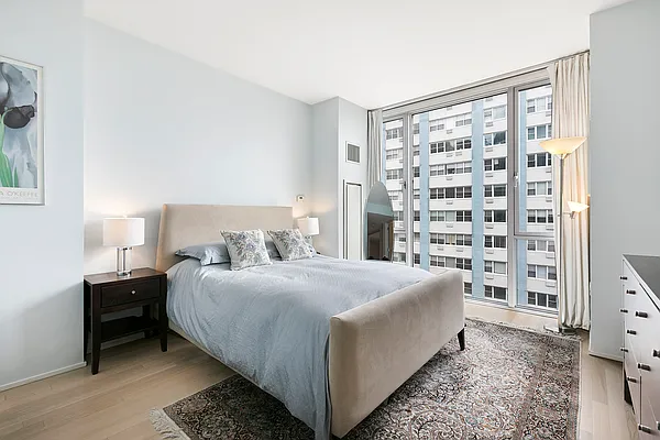 Rented by Compass | media 10