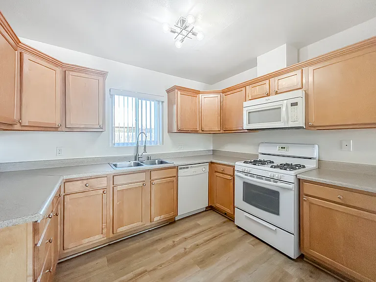 449 Melody Ln #4 — Photo 3