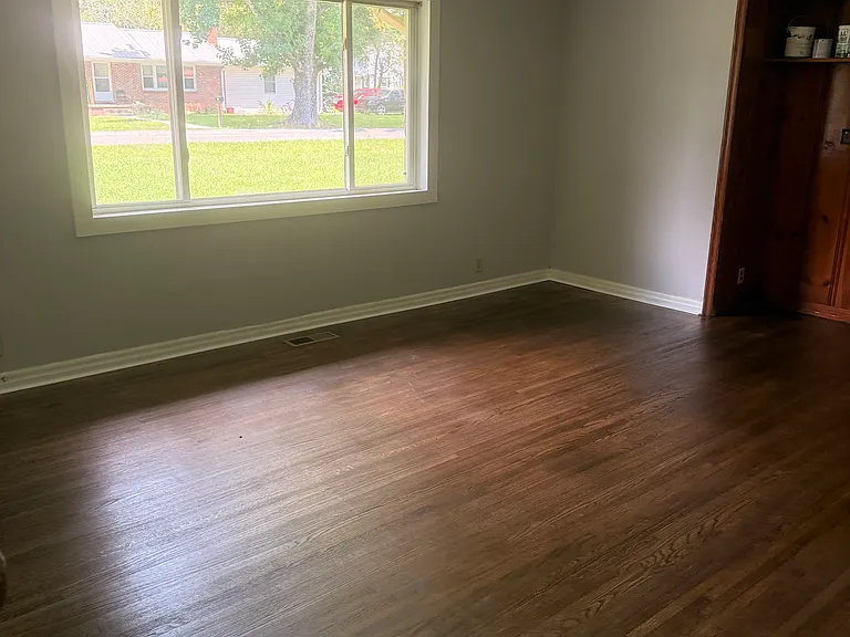 310 Rickenbacker Dr — Photo 5