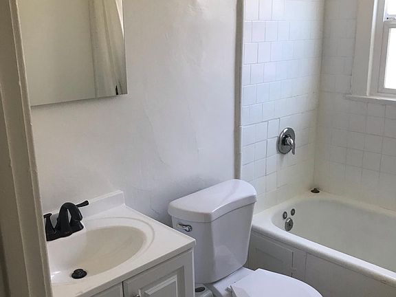4th image of 563 N Heliotrope Dr APT 207