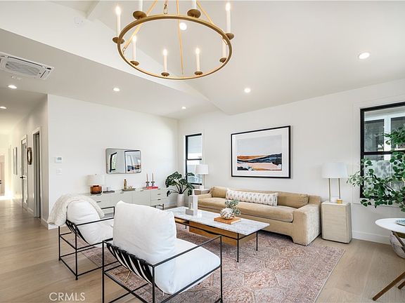 5th image of 223 Howland Canal