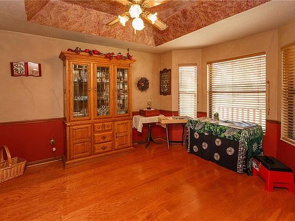 3rd image of 360 Rockwell Cir