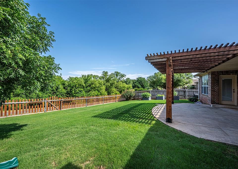 1st image of 21368 Backhorn Rd