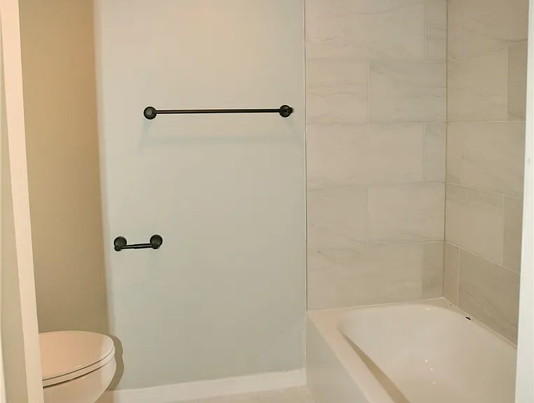 1653 Park Meadows Dr — Photo 18
