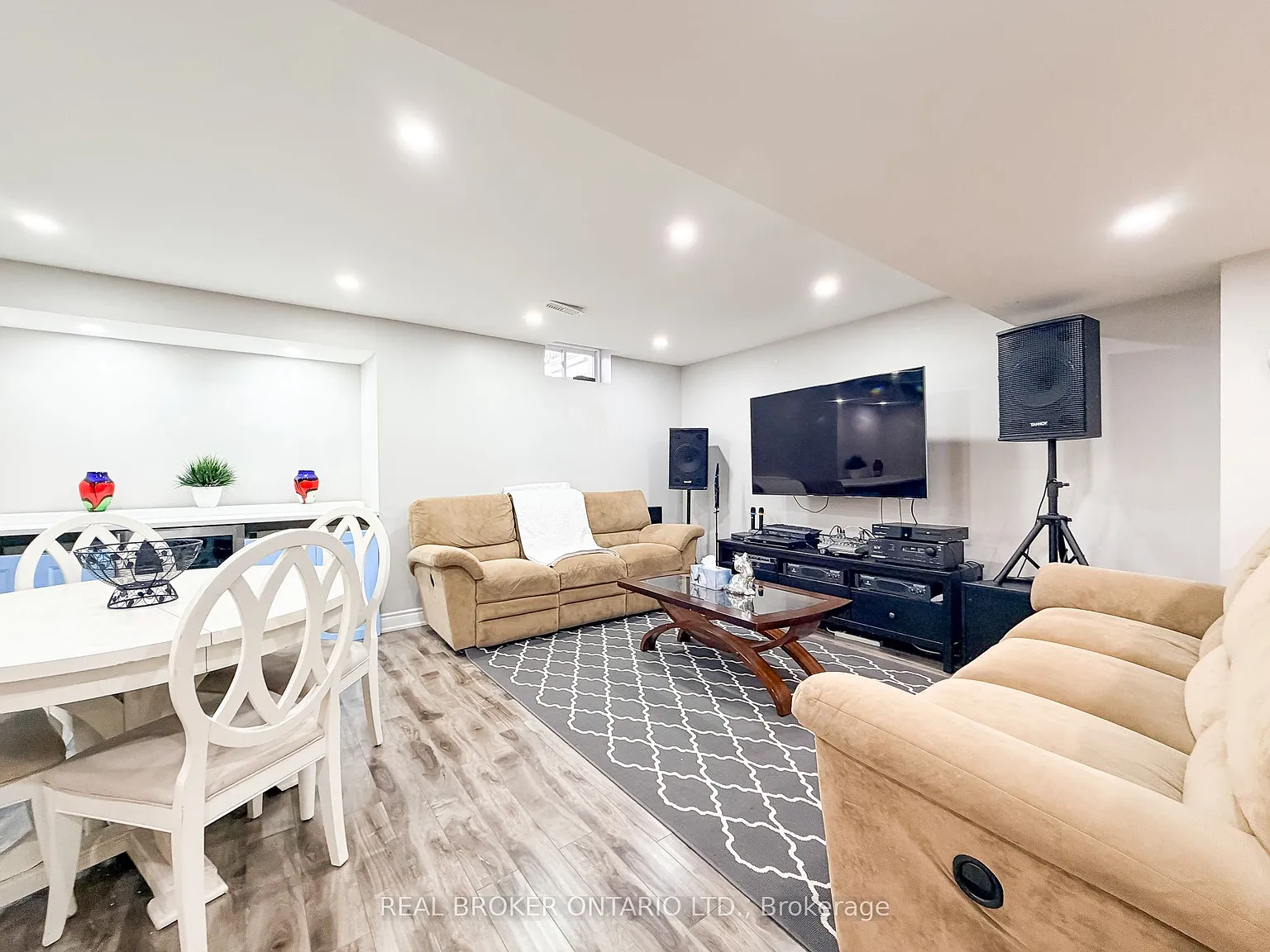 2 bed, $2,200 — Photo 4