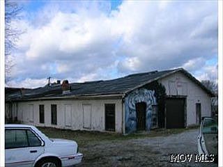 4th image of 1500 Beaver St