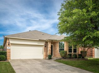 132 Flyaway Ln, Fort Worth, TX 76120
