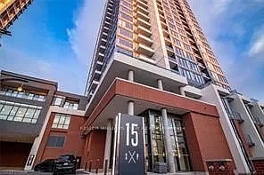 15 Wellington St S — Photo 3